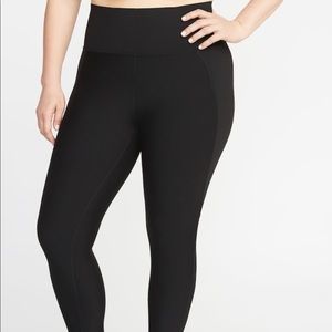 Old Navy High-Rise Built-In Sculpt 7/8 Leggings